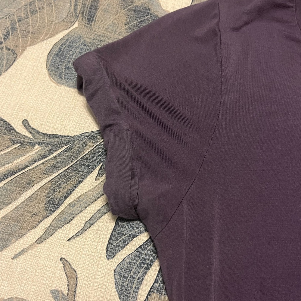 CLYDE & BAXTER Light Purple Short Sleeve Tshirt! Size L - Picture 7 of 11